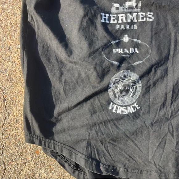 Hudson Jeans Black Tee with White Graphic - Picture 5 of 6